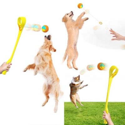 China New Viable Interactive Sports Dog Toys Tennis Ball Thrower Dog Walking Toy Ball Outdoor Training Throwing Ball Dog Strain Toy for sale