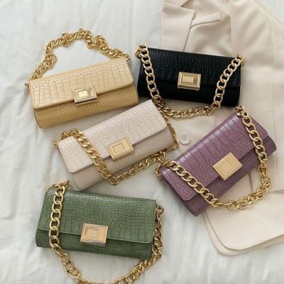 China Fashion Aac A Woman New Messenger Bag Fashion Niche Main Portable Shoulder Mini Underarm Bag for sale