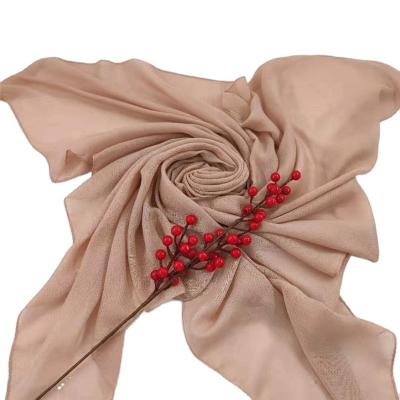 China Wholesale soft smooth jacquard scarf fashion feeling best quality ready to ship cotton voile hijab yarn overlock edge for sale