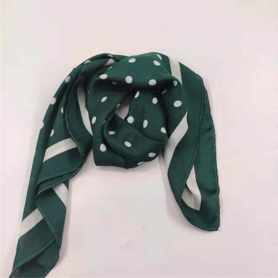 China Soft Soft Feeling Printed Satin Square Scarf Ready To Ship Popular Design Lovely Shape 27.5