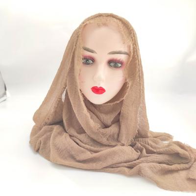 China Premiumn Hot Selling Ployester Muslim Shawl Viscous Scarf 126 Colors Crinkle Cotton Hijab for sale