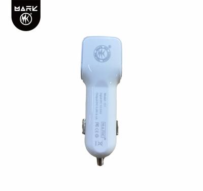 China Mini White 2 Output Converter Smart Car Charger Usb Mart Phone Top Quality Fashion Fast Charging White Durable New Product for sale