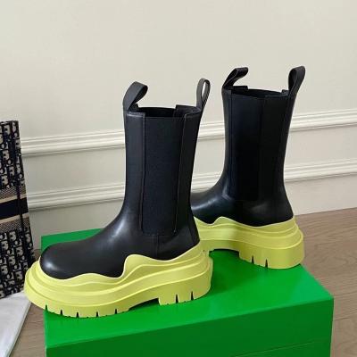 China Other Good Quality Luxury Man Fold Over Fashionable Martin Snow Boots Safety Boots For Women Designer Ladies Boots for sale