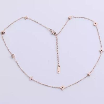 China Casual/Sporty 2023 Fashion Style Small Flower Neck Chain Copper Heart Pendant Clavicle Fine Necklaces Jewelry Fashion for sale