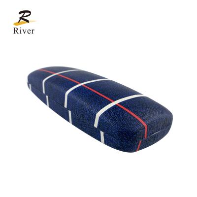 China Handcrafted Glass Soft Metal PVC Case Optical Eyeglasses Case Hard Case For Reading Glasses for sale