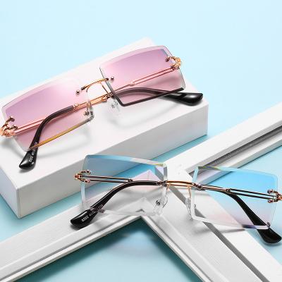 China 2020 Rimless Frame Sunglasses Fashion Small Diamond Cut Ocean Lens Crystal Rectangle Gradual Color Rimless Square Trendy for sale