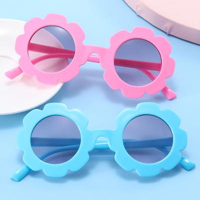 China 2021New Round Fashion Sun Flower Children's Sunglasses Wholesale Cute Baby Sun Glasses Round Frame Flower Sunglasses Kids for sale