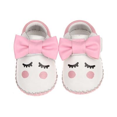 China Soft Sole Newborn Infant Anti-Smell Shoes Crochet And Buckle Closure Genuine Leather Printing Baby Shoes for sale