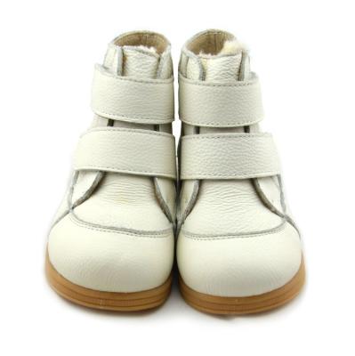 China Anti-Smell Solid Leather Toddler Chic Toddler Winter Kids Unisex Walking Boots for sale