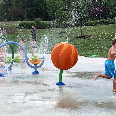 China Water park Cenchi family interactive commercial children's splash pad sray toys for sale