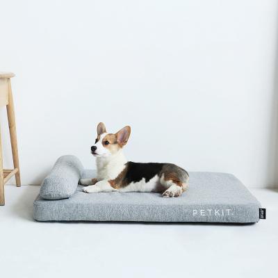 China Sustainable Wholesale Winter Keep Pet Covering Warm Comfortable Warm Cushion Sleeping Mat Affordable for sale