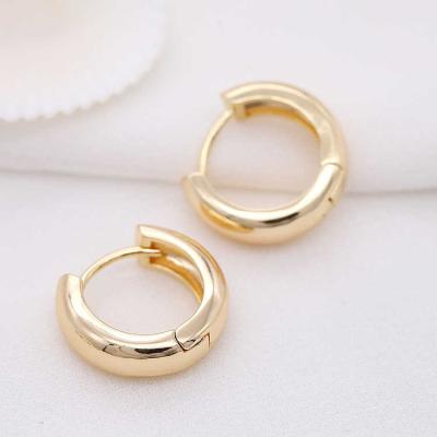 China Fashionable Wholesale Simple Round Design 14K Gold Plated Thick Circle Earrings Huggie Initial Earrings for sale