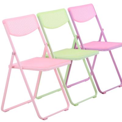 China Modern Traditional PP Plastic Armless Portable Folding Outdoor Garden Chair for sale