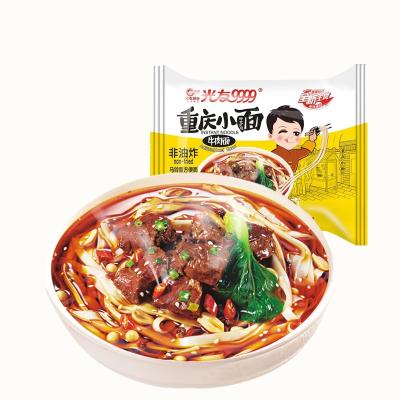 China OEM 105g Chongqing Bag Noodles Fast Food Wholesale Low Fat Instant Noodle Soup Non-fried Ramen Noodles Beef Flavor for sale