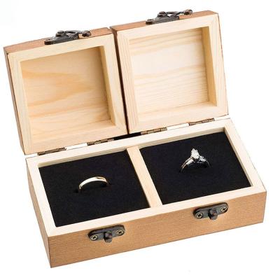 China Fashion Jewelry Ring Boxes Olive Wood Boxes Boex Soild Wooden Ring Boxes for sale