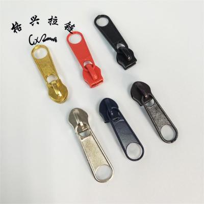 China Durable No. Colorful Custom Zipper 5 Long Flat Nylon Zipper Slider For Luggage for sale