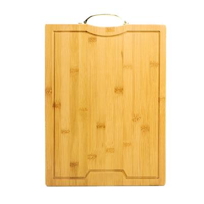 China Large disposable thick bamboo wooden cutting board with metal handle for sale