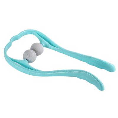 China 2021 Popular Handheld Muscle Relax Double Neck Gym Handheld Portable Manual Shoulder Self Kneading Massager With Two Balls for sale