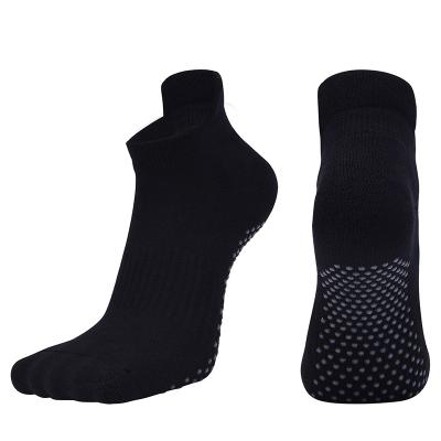 China Adult Comfortable Yoga Water Fleece Slippers Breathable Knee Toe Slip Grip Yoga Grip Surfing Socks High Non for sale