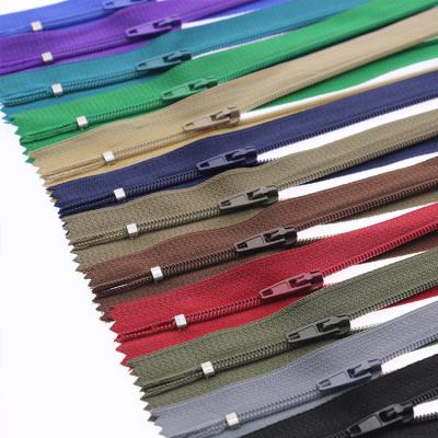 China Hot wholesales zipper Oeko-Tex 100 for pouch closed automatic lock 3# nylon zipper for pant for sale