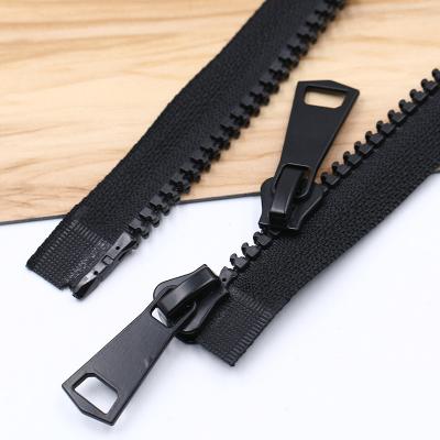 China Standard Teeth Plastic Zippers for Eco-friendly and Sustainable Products for sale