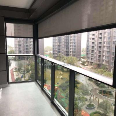 China Custom OEM Chembo Patio Vertical Retractable Shade Traditional Wind Heavy Duty Motorized Roller Shades for sale