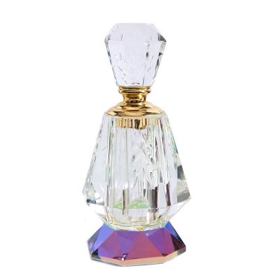 China China Hot Selling Luxury Classic Unique Crystal Empty Oil Bottle 24ml Pump Sprayer Crystal Perfume Bottles for sale