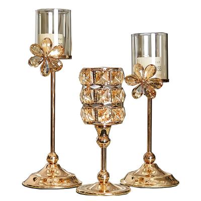 China Home Centerpieces Hotel Cafes Office Wedding Decoration Party Christmas Candlestick Table Crystal Candle Holder for sale