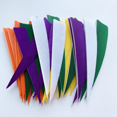 China Wing Archery Arrow Feathers Right Fletching Real 4 Inch Right Shield Feather Wing Accessories For Hunting Carbon Arrows for sale