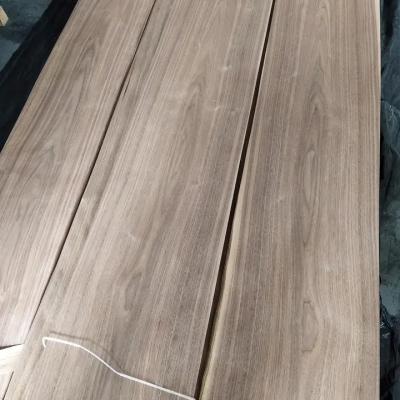 China Contemporary Natural Veneer Clear Texture Mountain Pattern Black Walnut Veneer For Interior Decor Plywood Face Board for sale