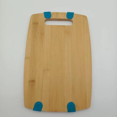 China Custom Made High Quality Bamboo Cutting Board Durable Kitchen Cutting Plates Viable For Food Prep for sale