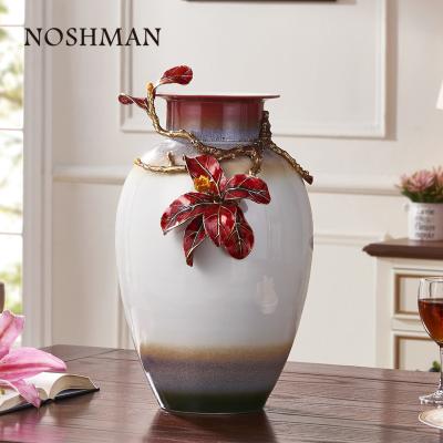 China Modern Ceramic Home Business Gift NOSHMAN Art Decor Hotel Craft Flower Handmade Bottle Glaze White Ceramic Vase for sale