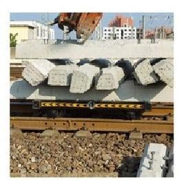 China 40Cr Handling Transfer Railway Sleeper Changer / Railroad Excavator Attachments 5 To 10 Tons for sale