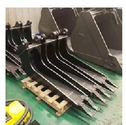 China Rail Rotary Excavator Bucket Hopper Mechanical Slag Hopper Q460+WH60C 360° For Clean Up Sleeper Stone for sale