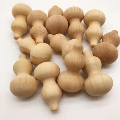 China Natural Wood Squash Home Decoration Handwork Europe Favor Price Handmade Color Pendant for sale