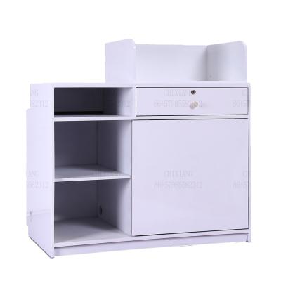 China To cash out Hotsale miniso style display rack MDF cashier counter for shop white and black color painting checkout counter for sale