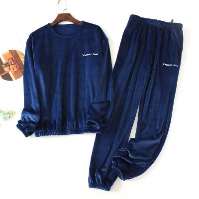 China Breathable Pajamas Set For Women Long Sleeve Fleece Sleepwear Round Collar Pajamas Top Bottom for sale