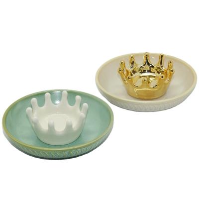 China Creative Animal Ceramic Bracelets Necklace Ring Holder Modern Crown Shape Earring Jewelry Display Stand Ceramic Style Jewelry Holders for sale