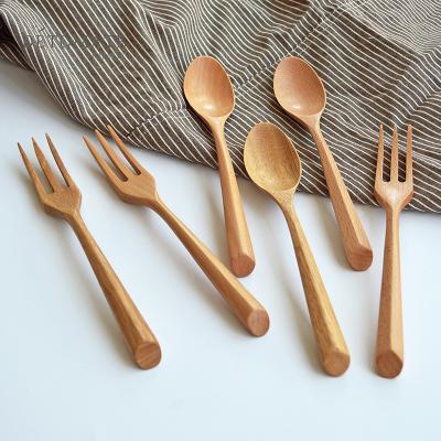 China Stocked Wooden Spoon and Fork Wholesale Japanese Creative Triangle Handle Set Wooden Spoon Wooden Fork Spoon Portable Fork for sale