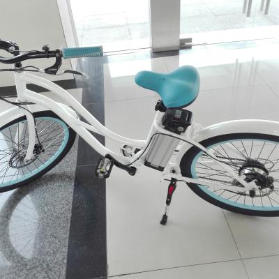 China 26 * 2.125 tiyre pedal assist electric bike for women Steel painting Mudguard for sale