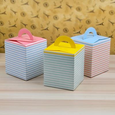 China Mini Cake Pastry Packaging Box Biodegradable Portable Eco Friendly Box Candy Gift Packaging for sale