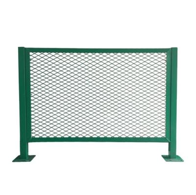 China Flattened Expanded Metal Wire Mesh Fence For Road Anti-Glare Bridge Anti-Glare Mesh for sale