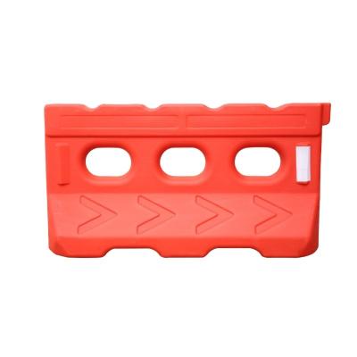 China Roadway Safety Water Barrier Made Of PE Plastic For Traffic Management On Highways for sale