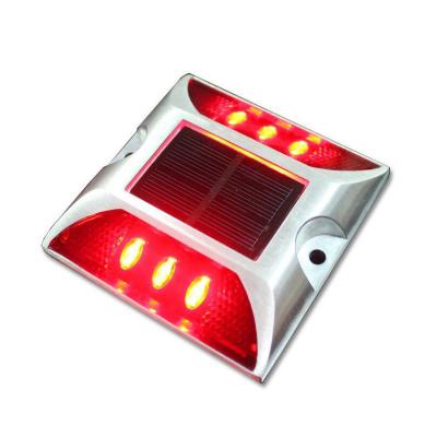 China Aluminium PC Road Safety Stud Durable Reflective Tempered Cast Glass for Highways for sale