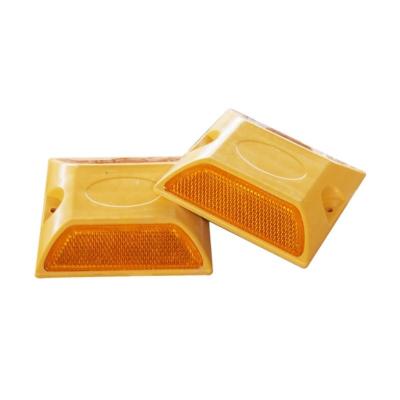 China High Reflection Yellow Plastic Cat Eye Road Reflectors for Highway Road Illumination for sale