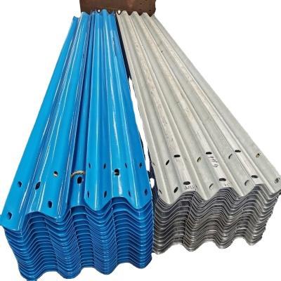 China Q235 Q345 Galvanized W Beam Thrie Beam Traffic Barrier for Highway Construction for sale