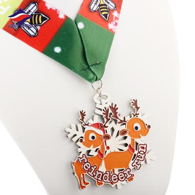 China Europe Longzhiyu Christmas Gifts Gently Enamel Santa Run Medal Lovely Reindeer Custom Design 5K Marathon Running Medal for sale