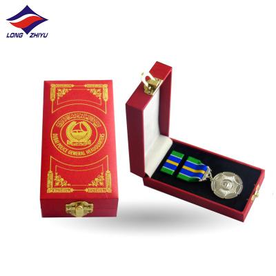 China Europe Shenzhen Longzhiyu 14 years china supplier manufacturer customized military medal german engraving star shape medal symbolizes sliver bar for sale