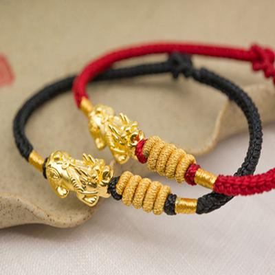 China Handmade Rope Amulet Jewelry Gold Red Rope Pixiu Bracelet for sale