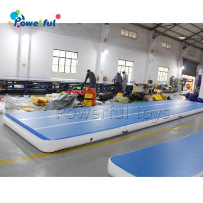 China Gymnastics bouncy tumbling air track inflatable air track 10m Te koop